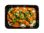Chicken tikka masala med basmatiris og friske grøntsager.